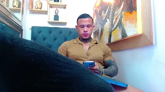 Snapshot of david_rousse_ chatting on 25, 12, 2024 david rousse online show from 25, 12, 2024