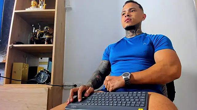 Snapshot of david_rousse_ chatting on 10, 9, 2025 david rousse online show from 10, 9, 2025