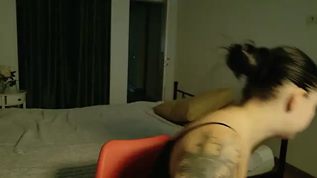 Snapshot of VioletCatt chatting on 10, 10, 2025 VioletCatt online show from 10, 10, 2025