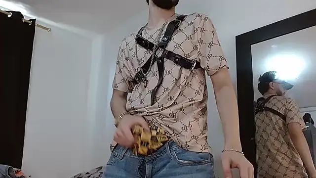 Snapshot of badanyboy chatting on 7, 11, 2025 badanyboy online show from 7, 11, 2025