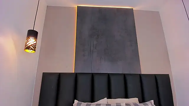 Snapshot of AmyPalmmer chatting on 21, 10, 2025 AmyPalmmer online show from 21, 10, 2025