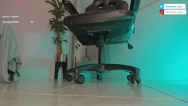 charlotte  grey online show from 3, 11, 2025