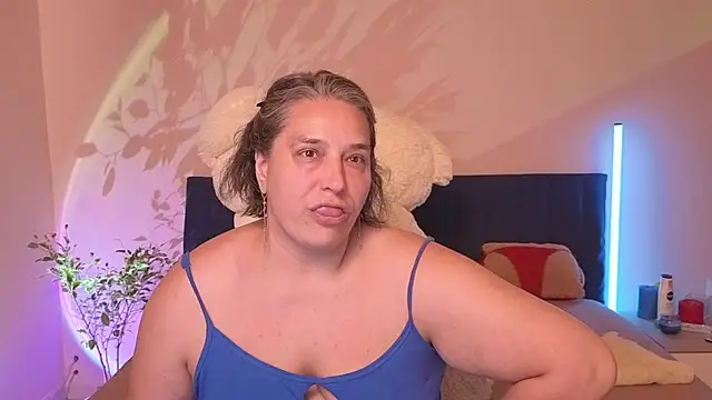 Snapshot of Niter chatting on 14, 7, 2026 Niter online show from 14, 7, 2026