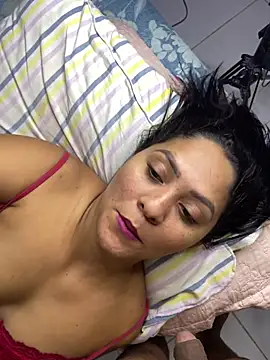 Snapshot of mayemarc chatting on 27, 11, 2025 mayemarc online show from 27, 11, 2025