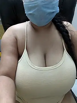 Snapshot of hot_bhabi_kolkata chatting on 2, 4, 2026 hot bhabi kolkata online show from 2, 4, 2026