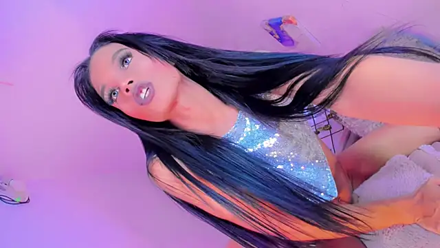 Snapshot of gilbanys_22 chatting on 22, 3, 2025 gilbanys 22 online show from 22, 3, 2025