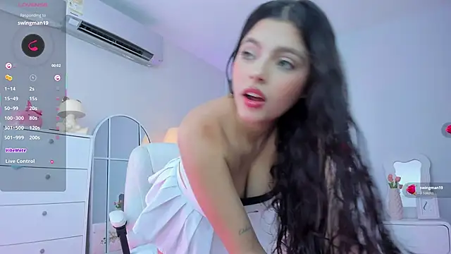 Snapshot of ania_sweet18 chatting on 23, 4, 2026 ania sweet18 online show from 23, 4, 2026