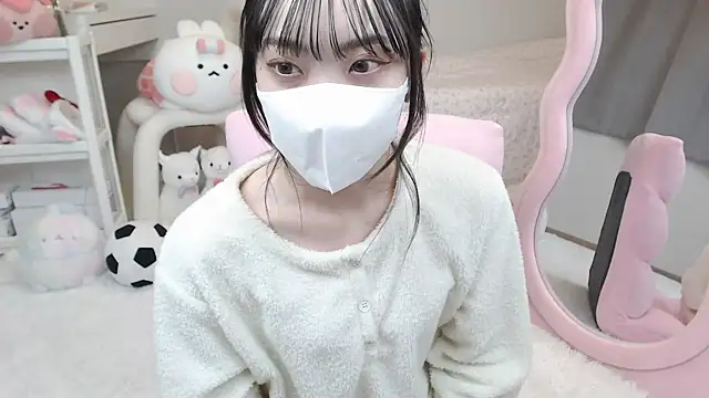 Snapshot of momo_room chatting on 28, 12, 2024 momo room online show from 28, 12, 2024