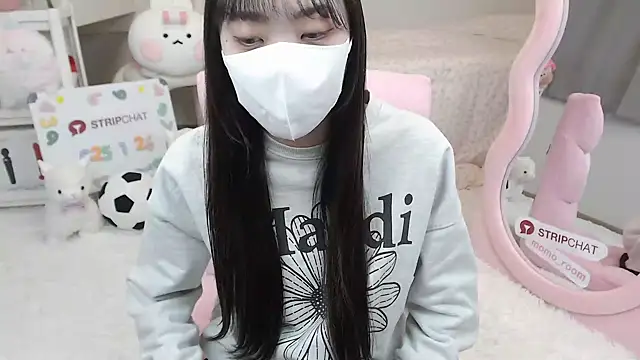 Snapshot of momo_room chatting on 26, 1, 2025 momo room online show from 26, 1, 2025