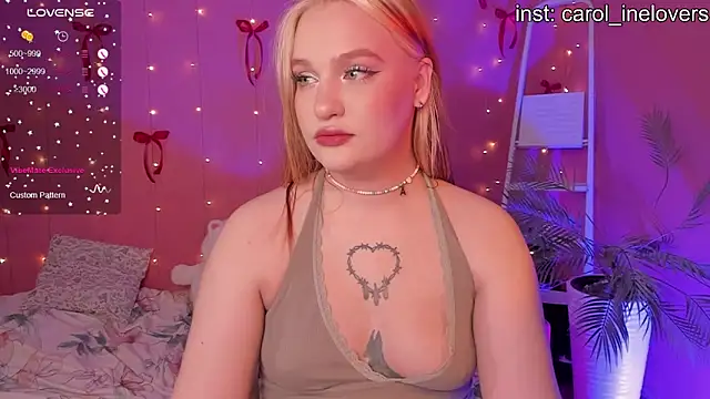 CarolineLovers online show from 4, 2, 2026