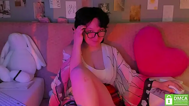 dreamgirllovee online show from 2, 3, 2025