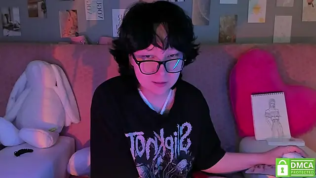 dreamgirllovee online show from 5, 3, 2025