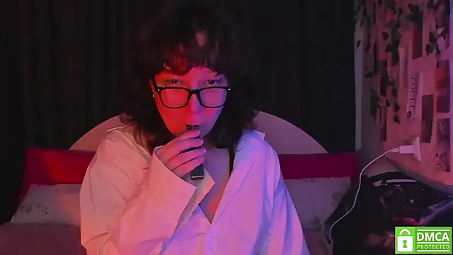 dreamgirllovee online show from 10, 9, 2025