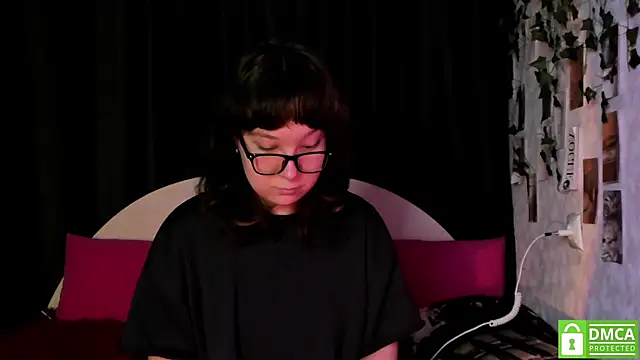 dreamgirllovee online show from 8, 11, 2025