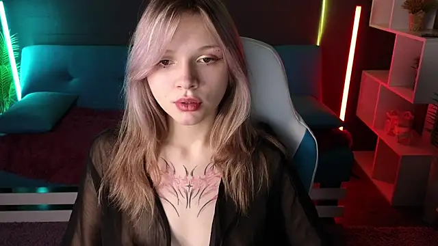 Snapshot of LitaBrom chatting on 7, 12, 2024 LitaBrom online show from 7, 12, 2024