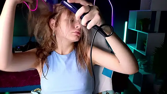 Snapshot of LitaBrom chatting on 14, 12, 2024 LitaBrom online show from 14, 12, 2024