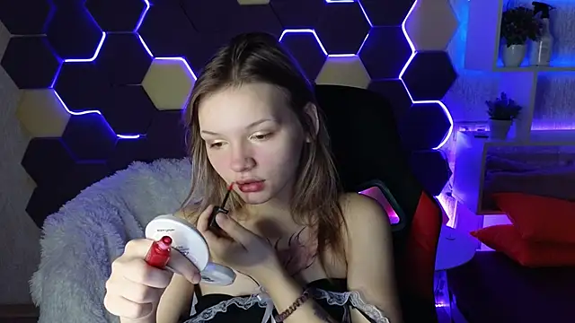 Snapshot of LitaBrom chatting on 19, 12, 2024 LitaBrom online show from 19, 12, 2024