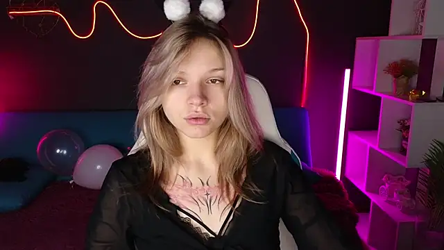 Snapshot of LitaBrom chatting on 20, 12, 2024 LitaBrom online show from 20, 12, 2024