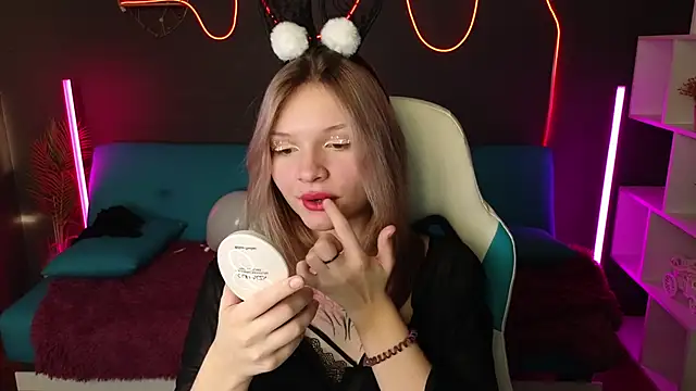 Snapshot of LitaBrom chatting on 20, 12, 2024 LitaBrom online show from 20, 12, 2024