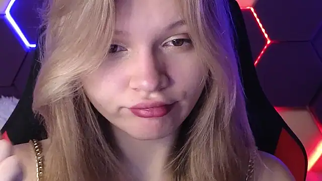 Snapshot of LitaBrom chatting on 16, 1, 2025 LitaBrom online show from 16, 1, 2025