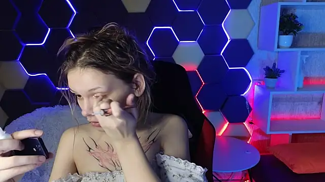 Snapshot of LitaBrom chatting on 18, 1, 2025 LitaBrom online show from 18, 1, 2025