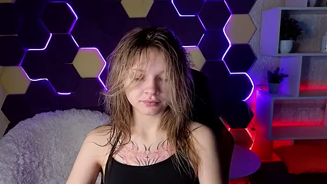 Snapshot of LitaBrom chatting on 20, 1, 2025 LitaBrom online show from 20, 1, 2025