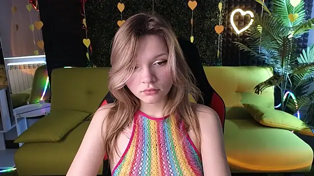 Snapshot of LitaBrom chatting on 20, 2, 2025 LitaBrom online show from 20, 2, 2025