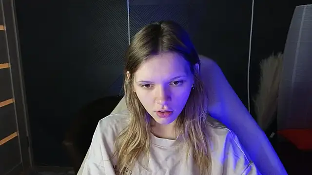 Snapshot of LitaBrom chatting on 28, 9, 2025 LitaBrom online show from 28, 9, 2025