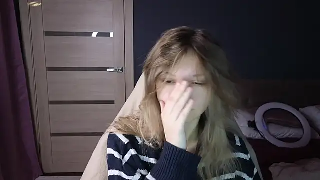 Snapshot of LitaBrom chatting on 14, 10, 2025 LitaBrom online show from 14, 10, 2025