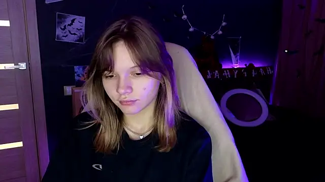 Snapshot of LitaBrom chatting on 24, 10, 2025 LitaBrom online show from 24, 10, 2025