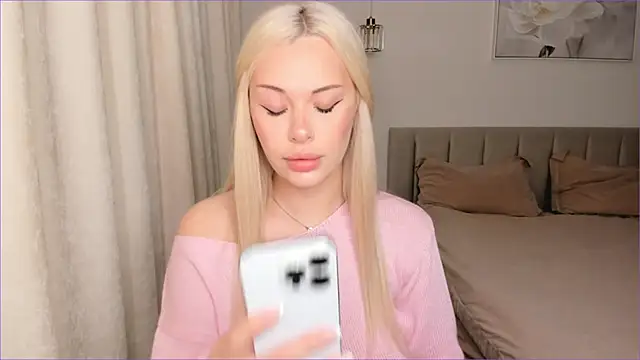 Lina Flores online show from 1, 11, 2025