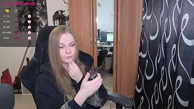 Snapshot of stellablondy chatting on 13, 4, 2026 stellablondy online show from 13, 4, 2026