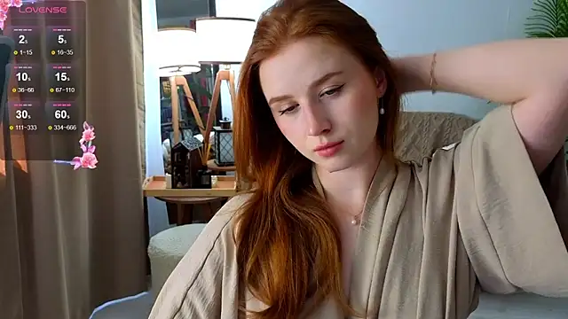 Snapshot of Meow_babe chatting on 21, 9, 2025 Meow babe online show from 21, 9, 2025