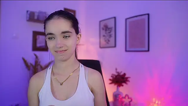 Gia Paige18 online show from 4, 11, 2025