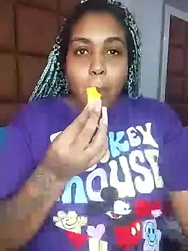 ELLA KELLY online show from 31, 1, 2025