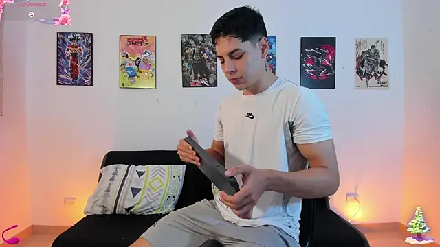 jonathanjoestar  online show from 20, 12, 2025