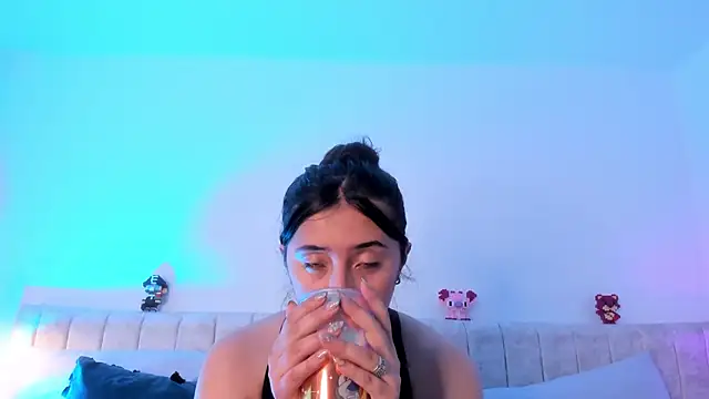 Kathia Morelli online show from 20, 2, 2025