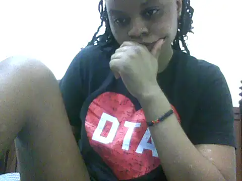 Snapshot of Baby_brown chatting on 2, 12, 2025 Baby brown online show from 2, 12, 2025