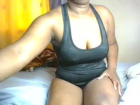 Snapshot of Missshelo chatting on 21, 5, 2026 Missshelo online show from 21, 5, 2026