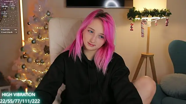 Snapshot of Selena_Lily chatting on 16, 1, 2025 Selena Lily online show from 16, 1, 2025