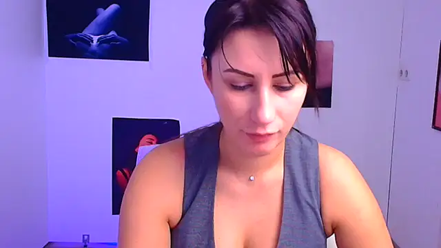 Loren Moa online show from 18, 1, 2025