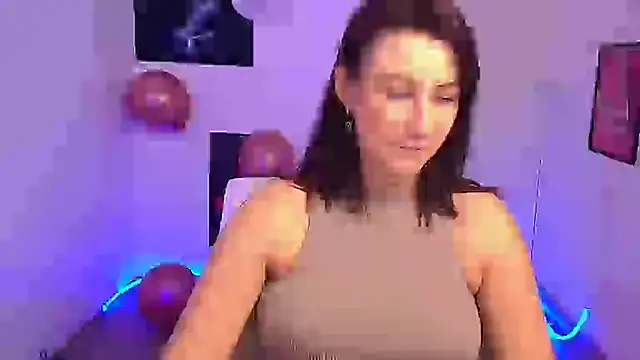 Loren Moa online show from 6, 3, 2025