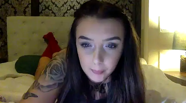 Snapshot of LucyLuxee19 chatting on 29, 12, 2024 LucyLuxee19 online show from 29, 12, 2024