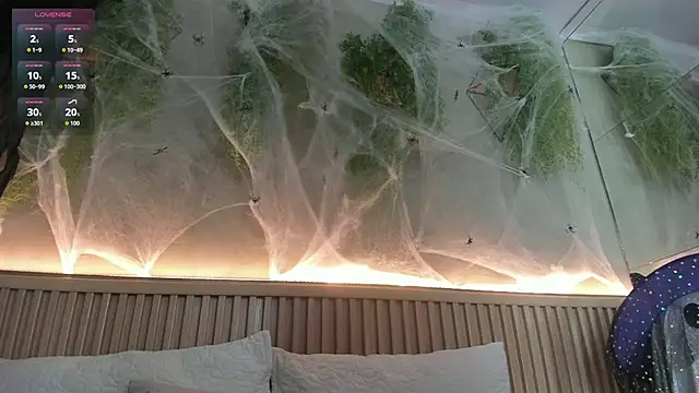 Snapshot of Lana_Lann chatting on 27, 10, 2025 Lana Lann online show from 27, 10, 2025