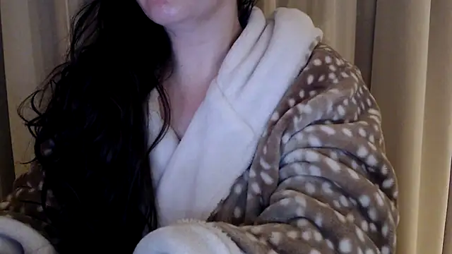 Snapshot of Sandysecret chatting on 4, 3, 2025 Sandysecret online show from 4, 3, 2025