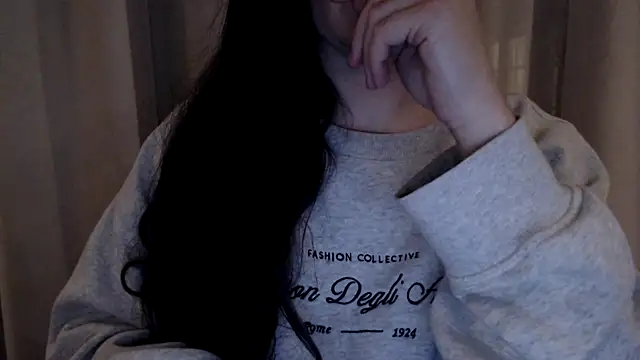 Snapshot of Sandysecret chatting on 2, 10, 2025 Sandysecret online show from 2, 10, 2025