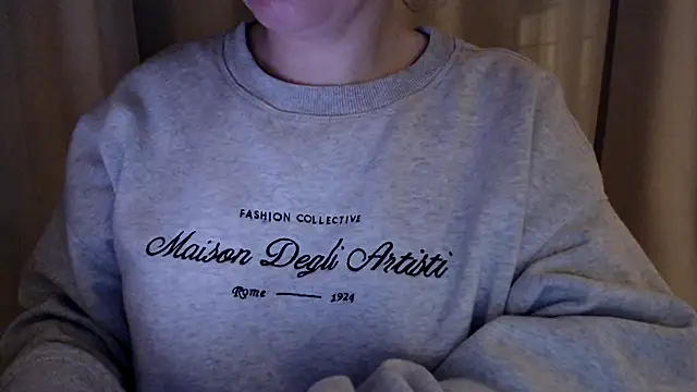 Snapshot of Sandysecret chatting on 23, 10, 2025 Sandysecret online show from 23, 10, 2025