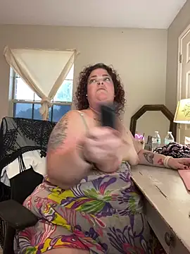 Snapshot of MsStrawbooty chatting on 16, 9, 2025 MsStrawbooty online show from 16, 9, 2025