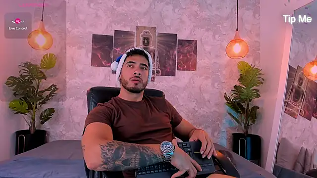 Snapshot of Nate_franco chatting on 4, 12, 2025 Nate franco online show from 4, 12, 2025