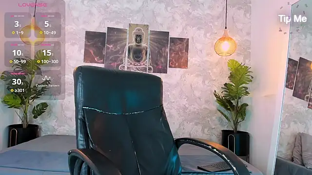 Snapshot of Nate_franco chatting on 5, 12, 2025 Nate franco online show from 5, 12, 2025